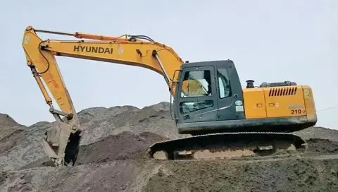 HYUNDAI R 210-LC 7